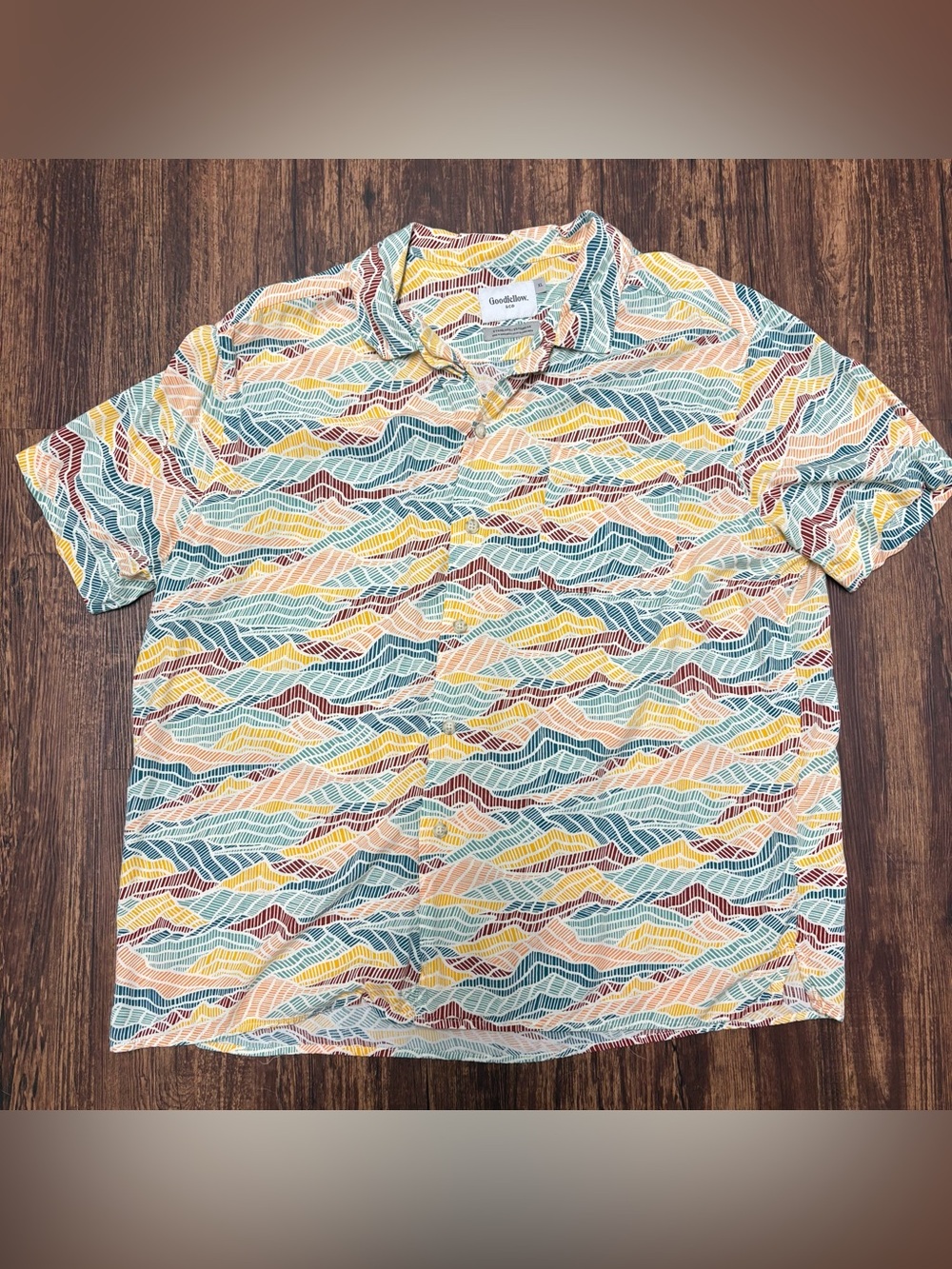 Men’s Short Sleeve Button Down Shirt
